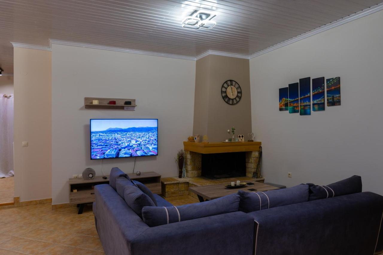 G.R Luxury Apartment Kalligoni Exteriér fotografie